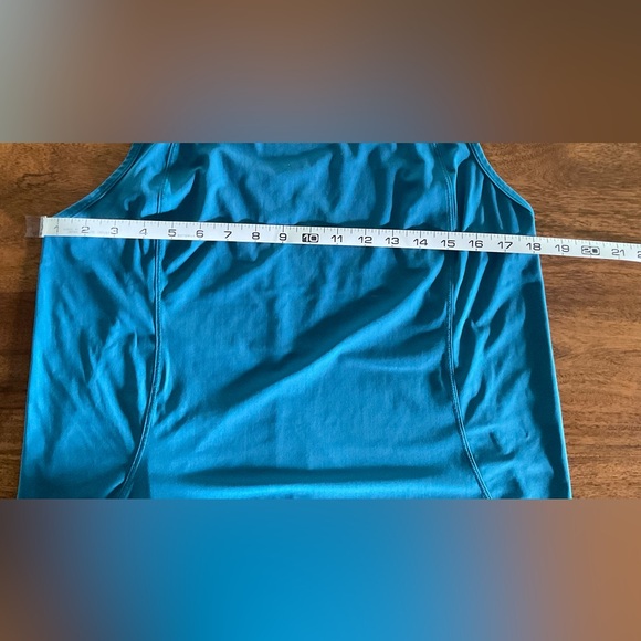 Lululemon Sculpt Tank, mesh panel - Picture 4 of 4